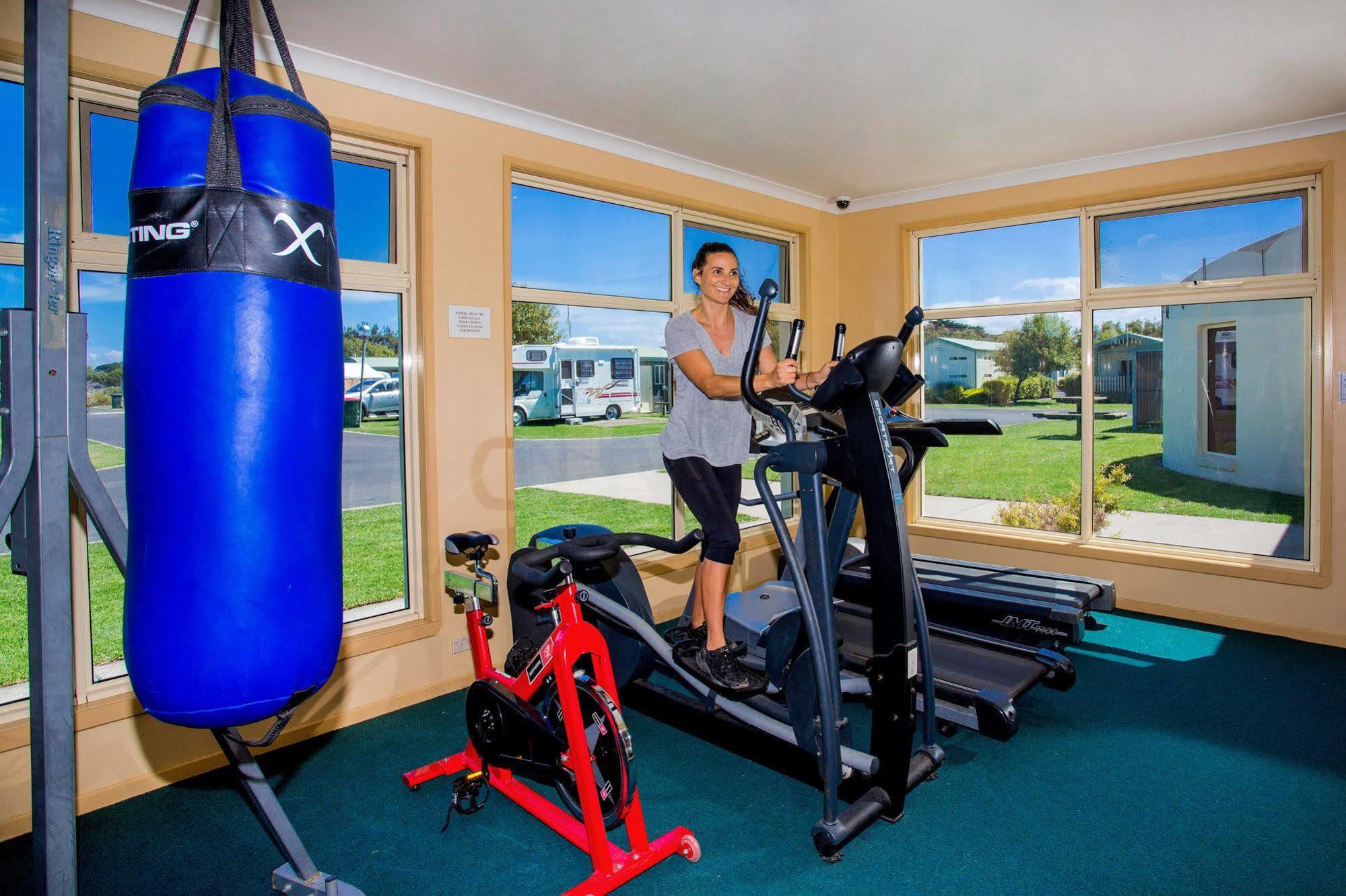Nrma Warrnambool Riverside Holiday Park エクステリア 写真